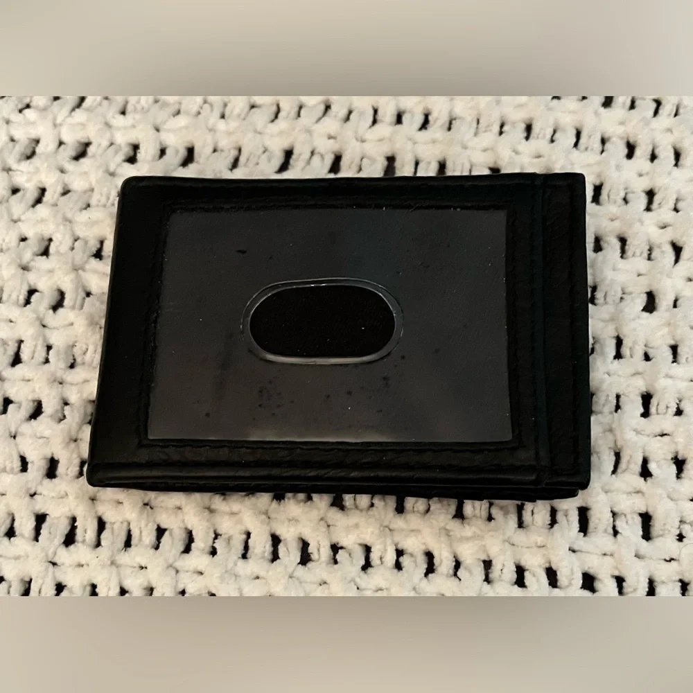 Unisex Black Leather Money Holder w/Card Slots, ID Window, Magnetic Close, RFID